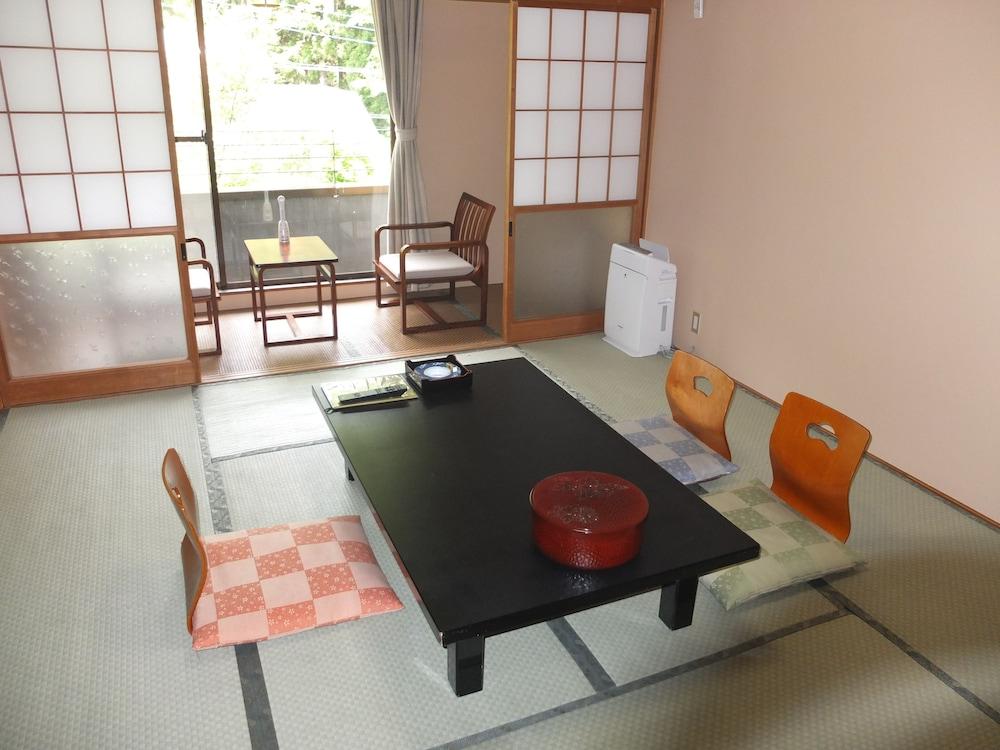 Nikko Green Hotel Natsukashiya Fuwari Екстер'єр фото