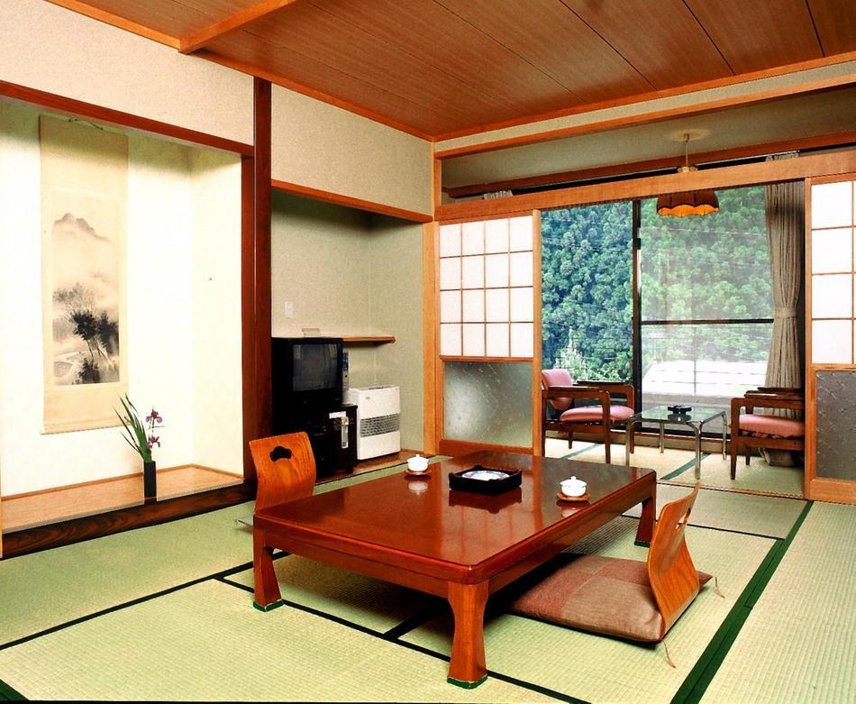 Nikko Green Hotel Natsukashiya Fuwari Екстер'єр фото