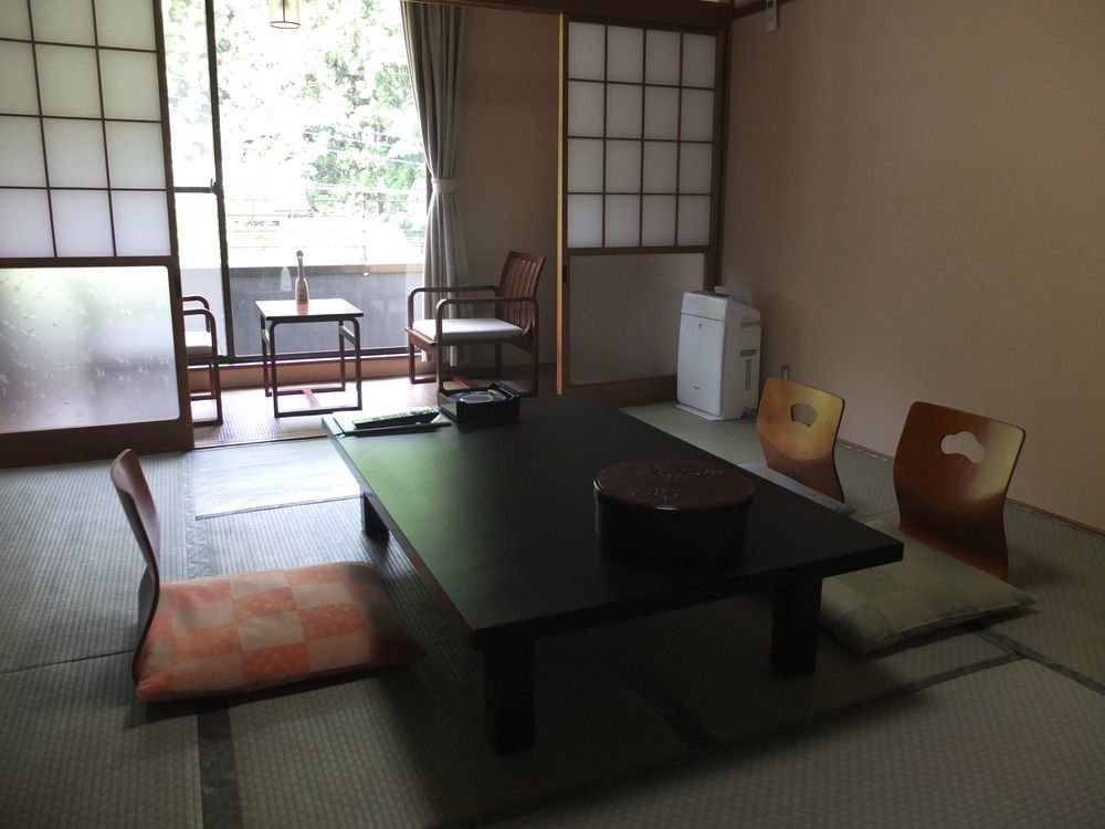 Nikko Green Hotel Natsukashiya Fuwari Екстер'єр фото